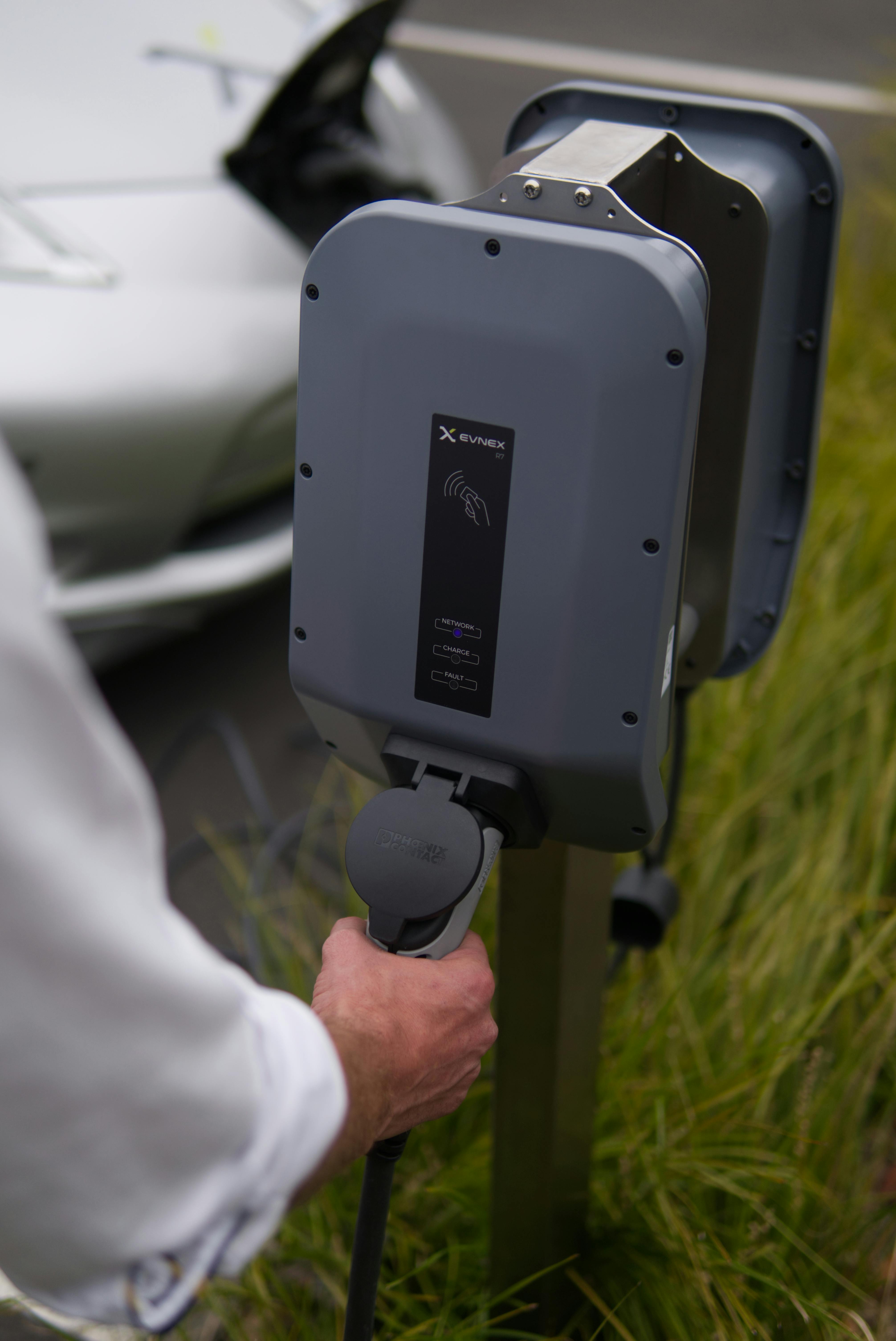 Technicien Elec Dole en intervention